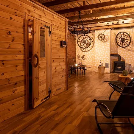 Landidyll Mit Separatem Wellness-bereich *